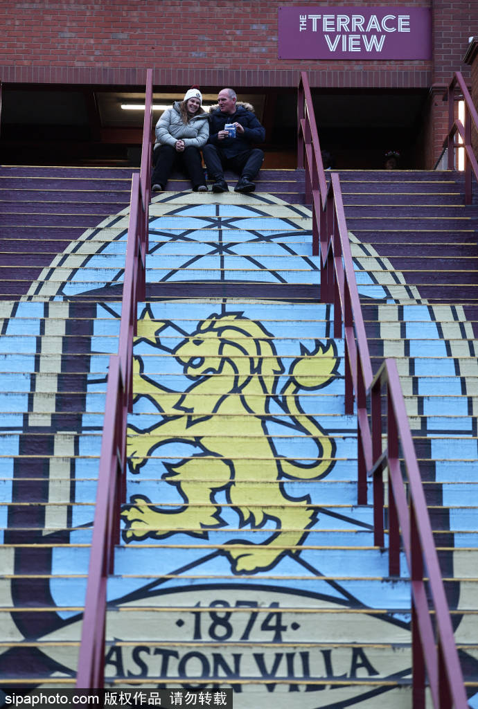 C罗回归曼联！滕哈赫如何破解更衣室密码，带领红魔重返巅峰？